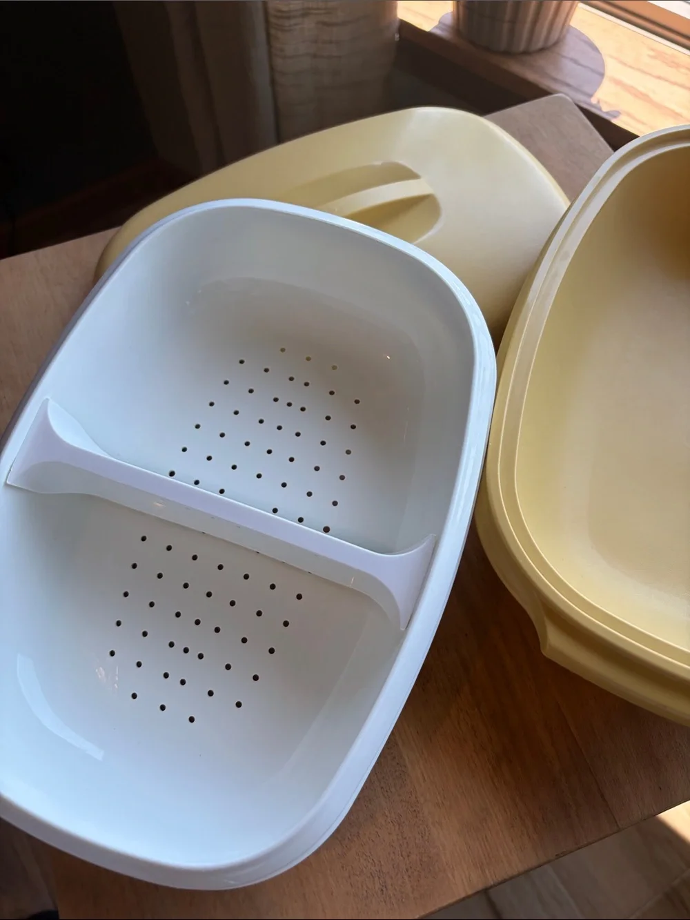 Vintage Tupperware microwave vegetable steamer